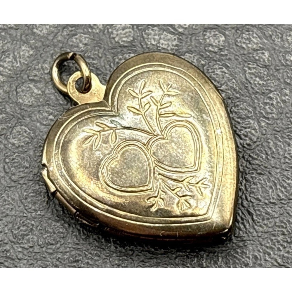 Vintage Brass Tone Heart Locket Pendant Necklace Two Hearts Floral Design